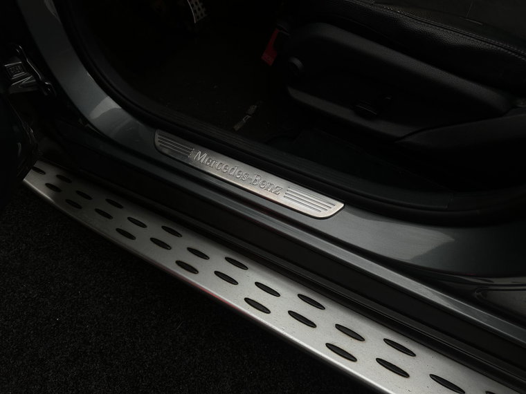 Vehicle Image 28