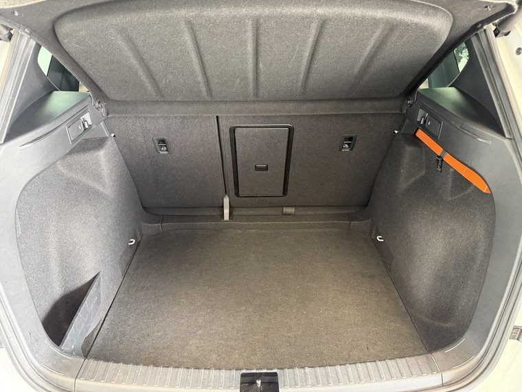 Vehicle Image 26