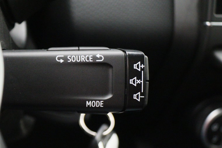 Vehicle Image 33