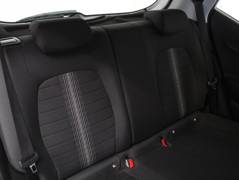 Vehicle Image 35
