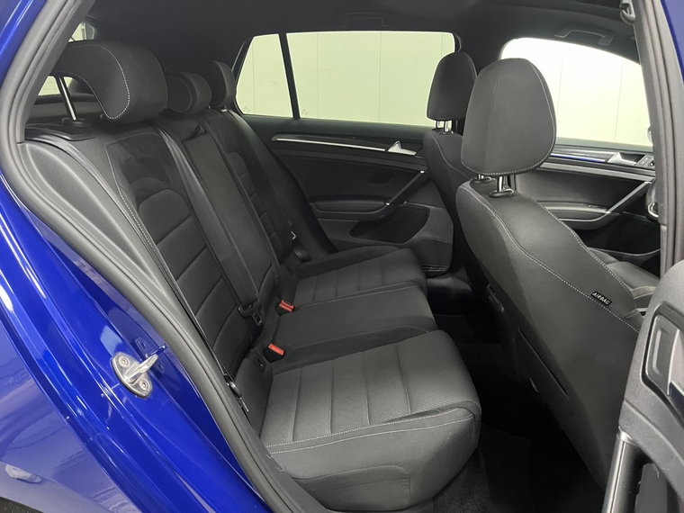 Vehicle Image 40