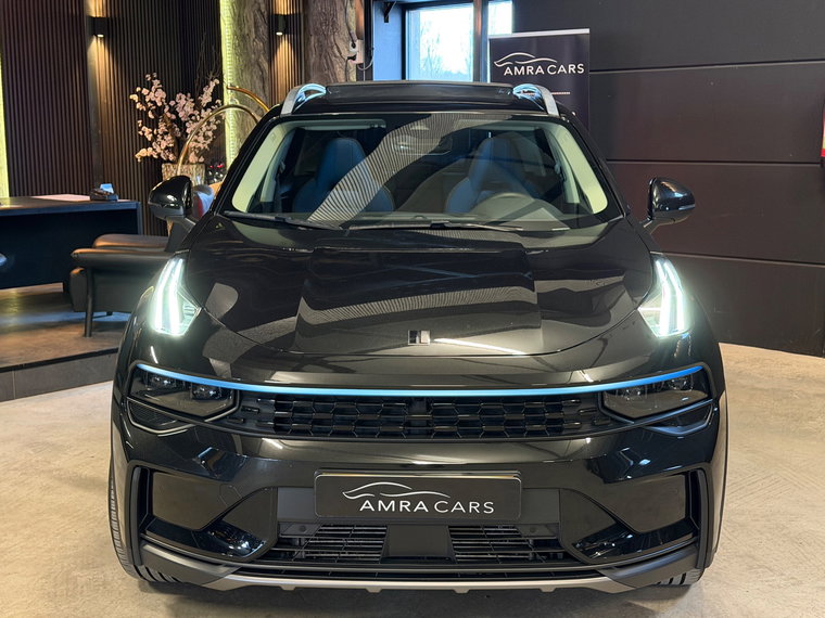 Vehicle Image 4