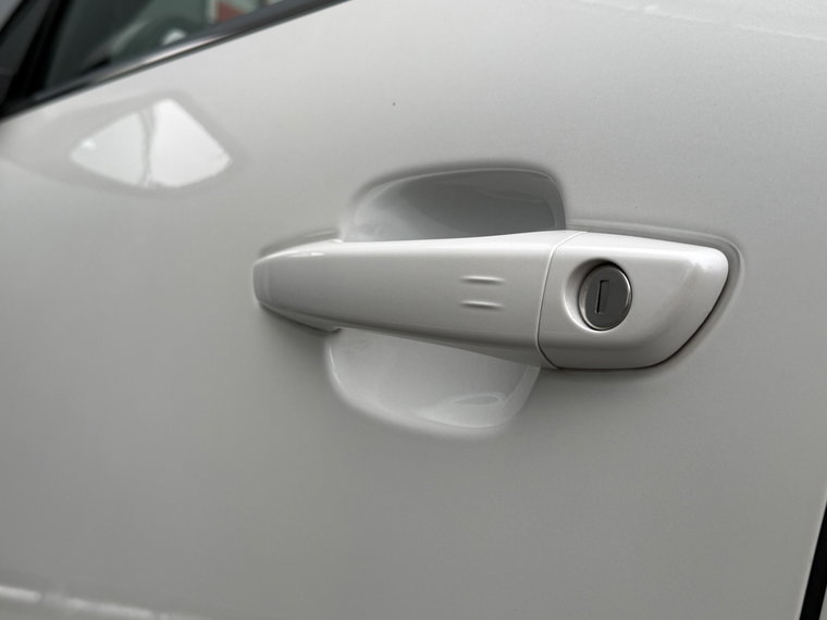 Vehicle Image 37