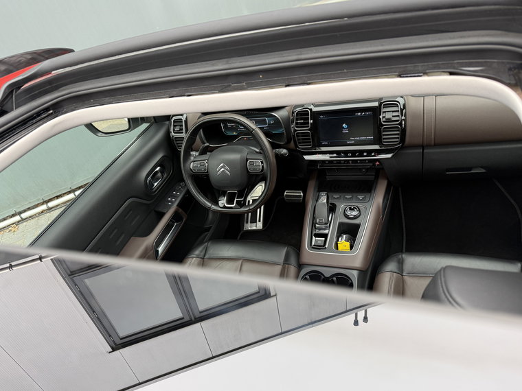 Vehicle Image 39
