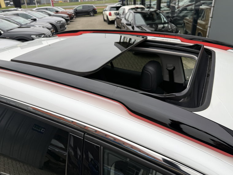 Vehicle Image 40