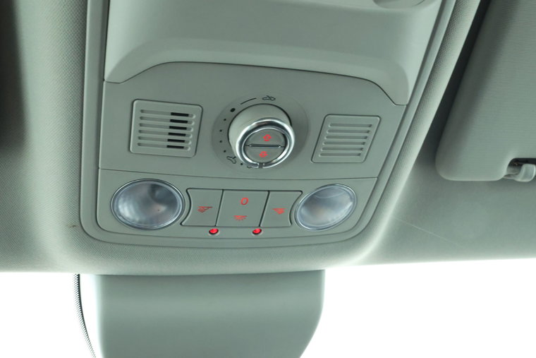Vehicle Image 35