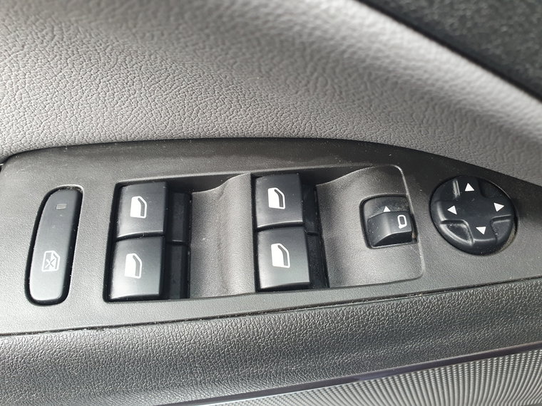 Vehicle Image 42