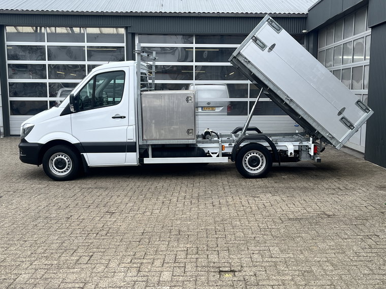 Vehicle Image 27