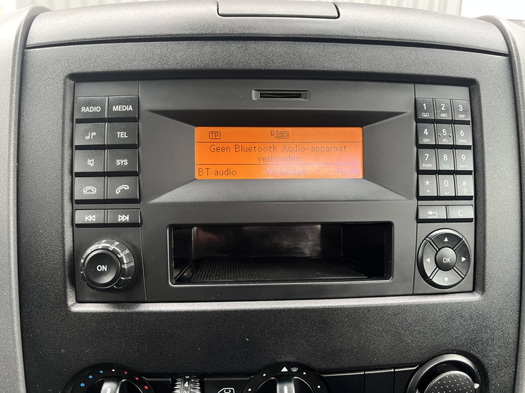 Vehicle Image 40