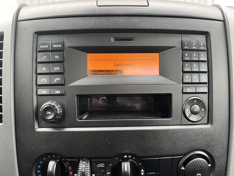 Vehicle Image 42