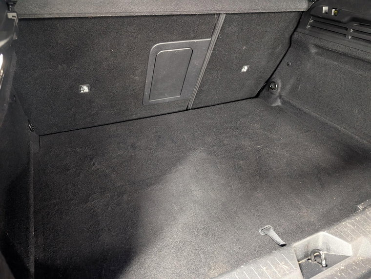Vehicle Image 40