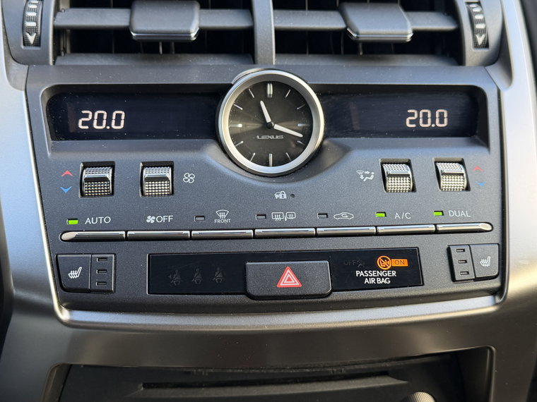 Vehicle Image 29