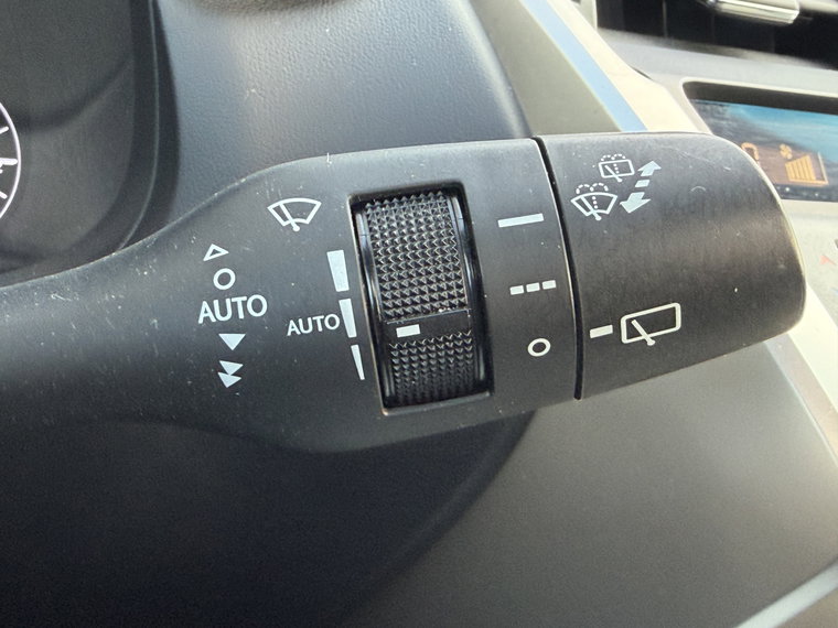 Vehicle Image 33