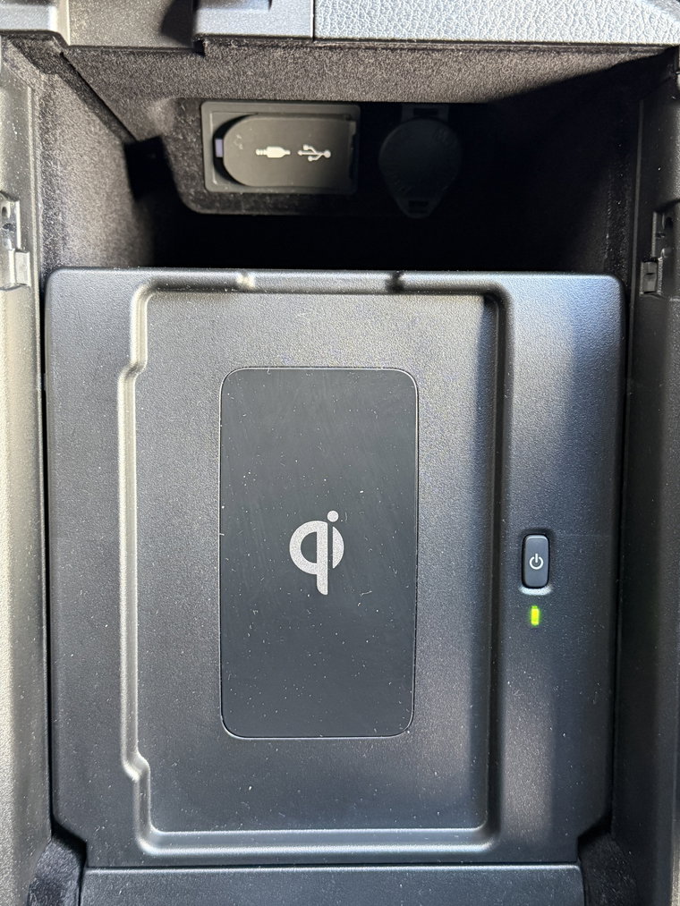Vehicle Image 40