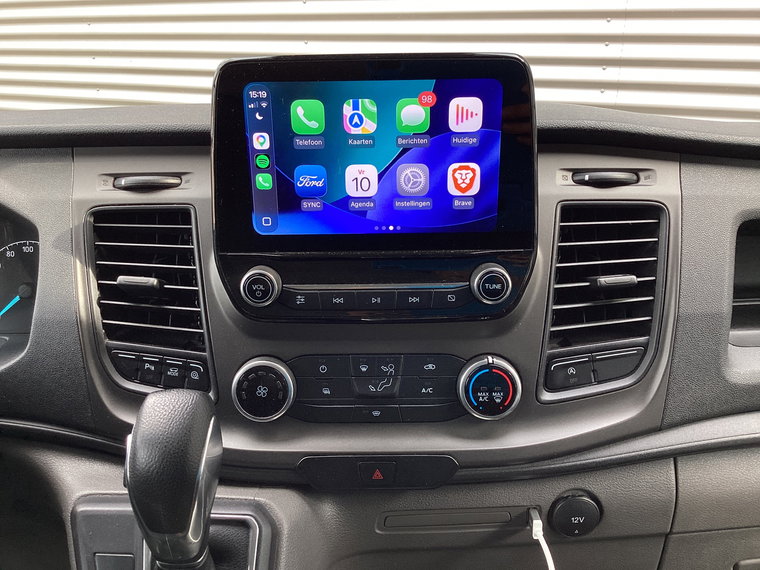 Vehicle Image 15