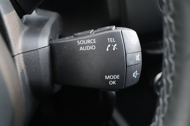 Vehicle Image 23