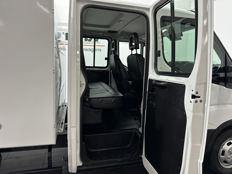 Vehicle Image 28