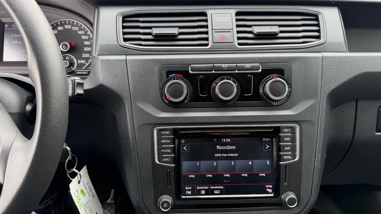 Vehicle Image 23