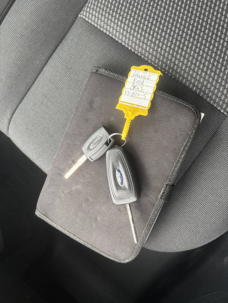 Vehicle Image 19