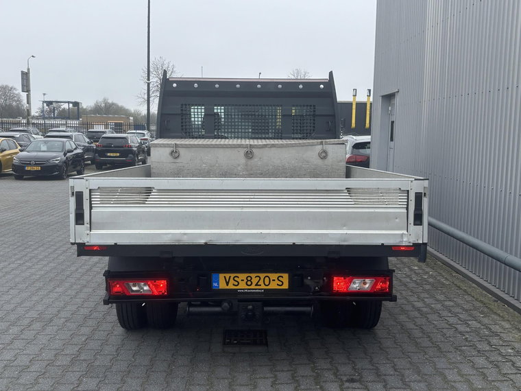 Vehicle Image 26
