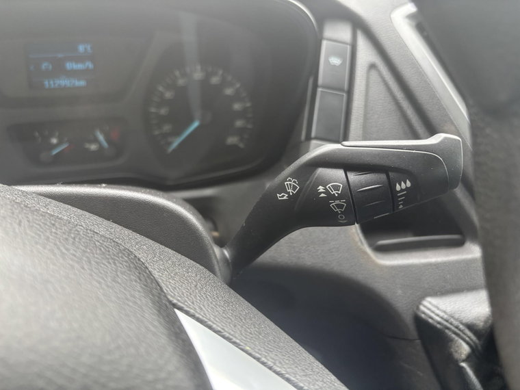 Vehicle Image 32