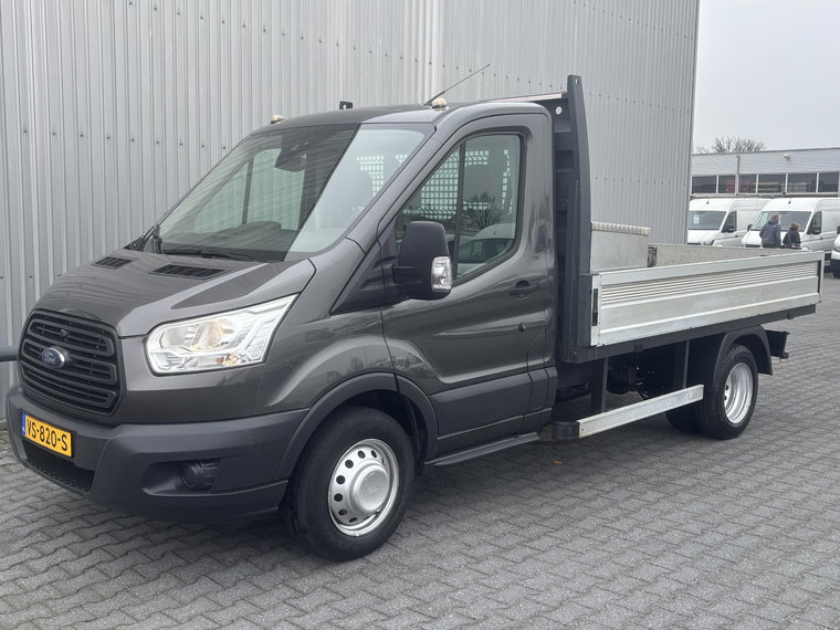 Vehicle Image 8