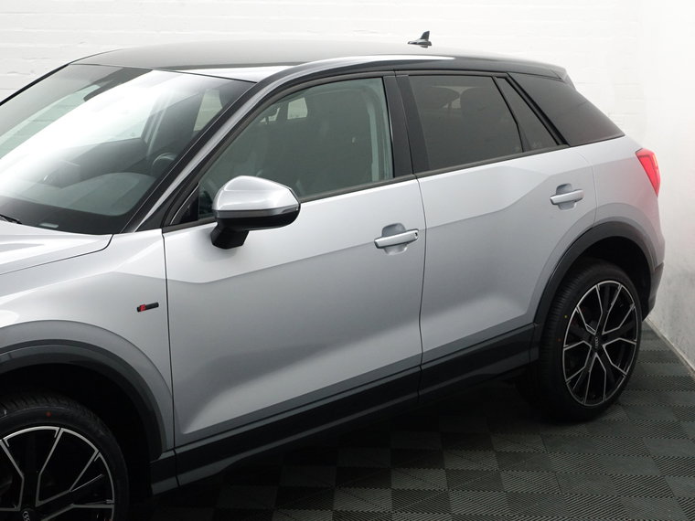 Vehicle Image 30