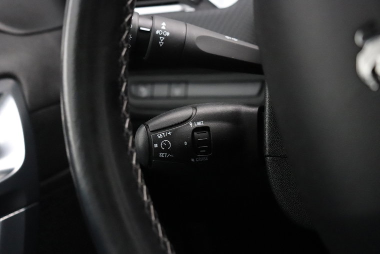 Vehicle Image 24