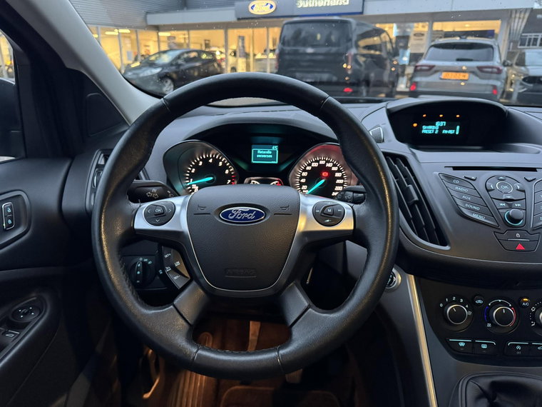 Vehicle Image 12