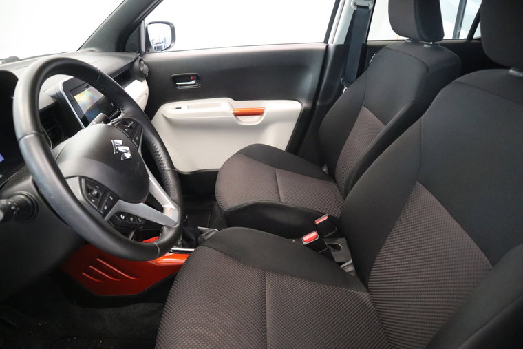 Vehicle Image 7