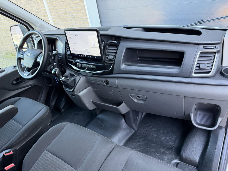 Vehicle Image 36