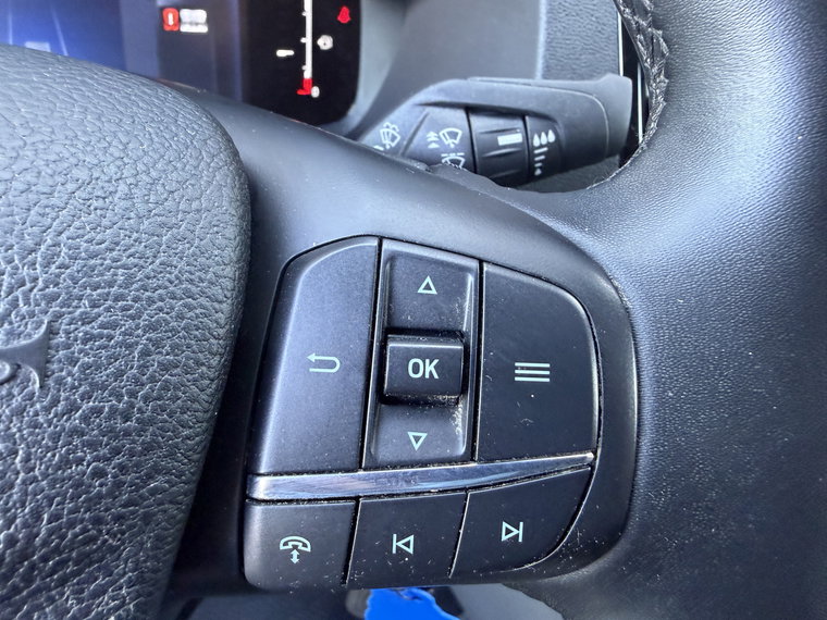 Vehicle Image 41