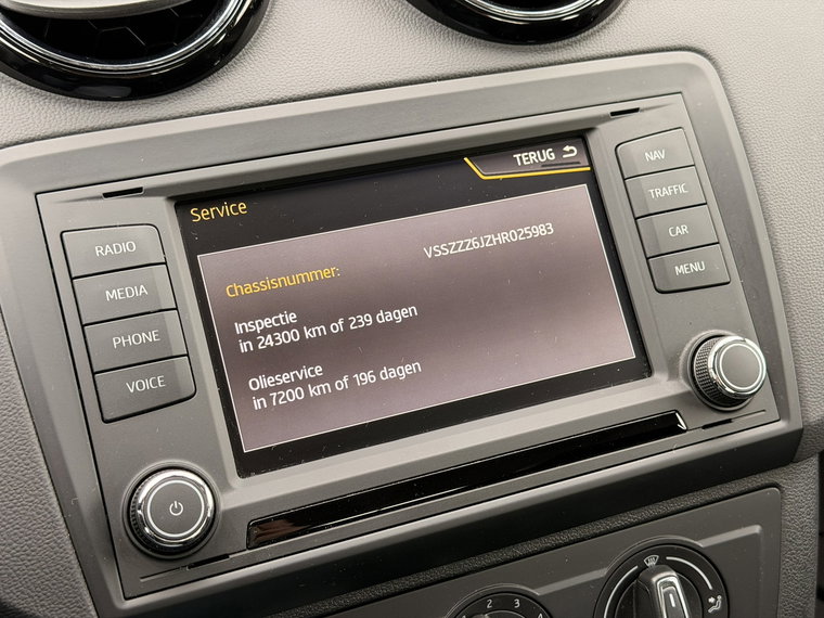 Vehicle Image 23
