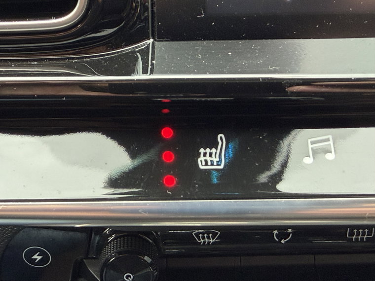 Vehicle Image 40