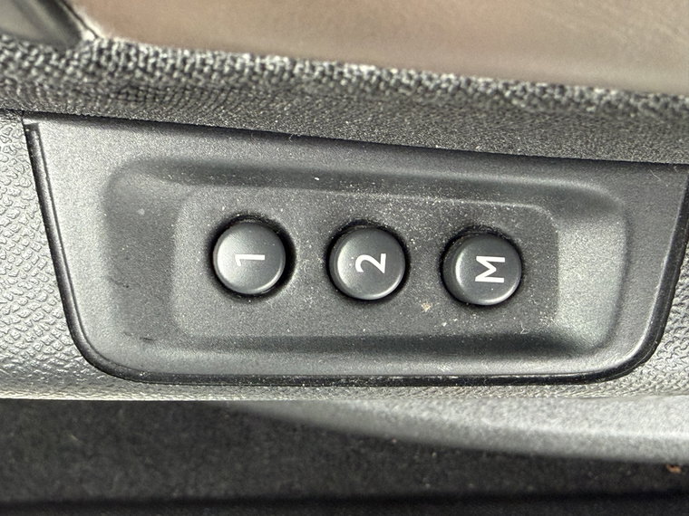 Vehicle Image 45