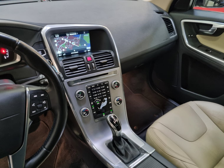 Vehicle Image 40