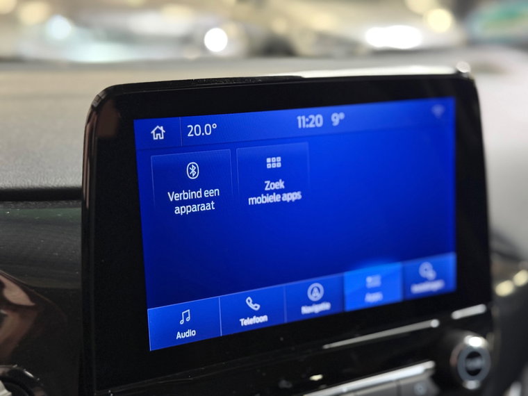 Vehicle Image 25