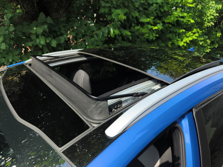 Vehicle Image 24