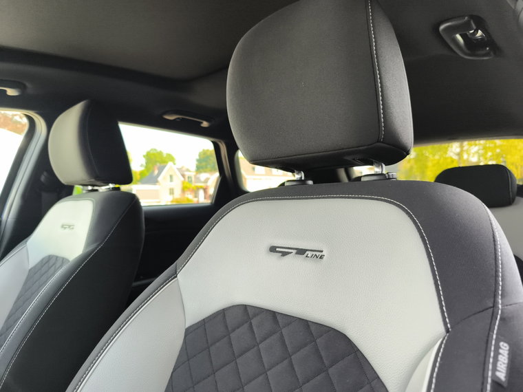 Vehicle Image 26