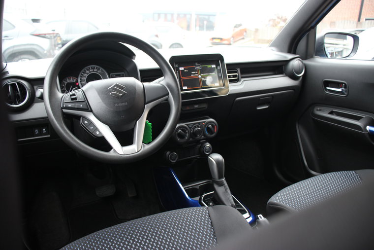 Vehicle Image 17