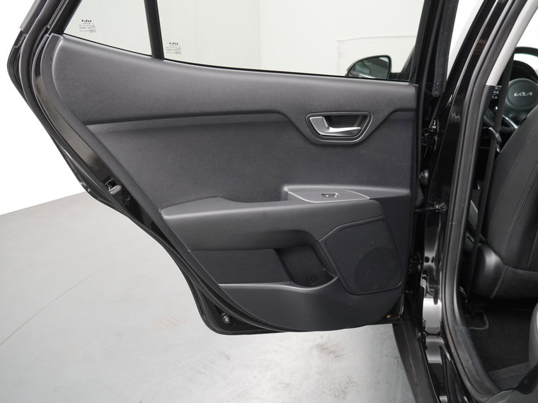 Vehicle Image 38