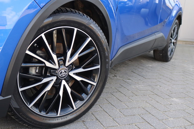 Vehicle Image 30