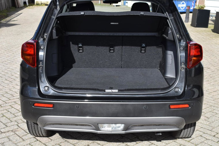 Vehicle Image 8