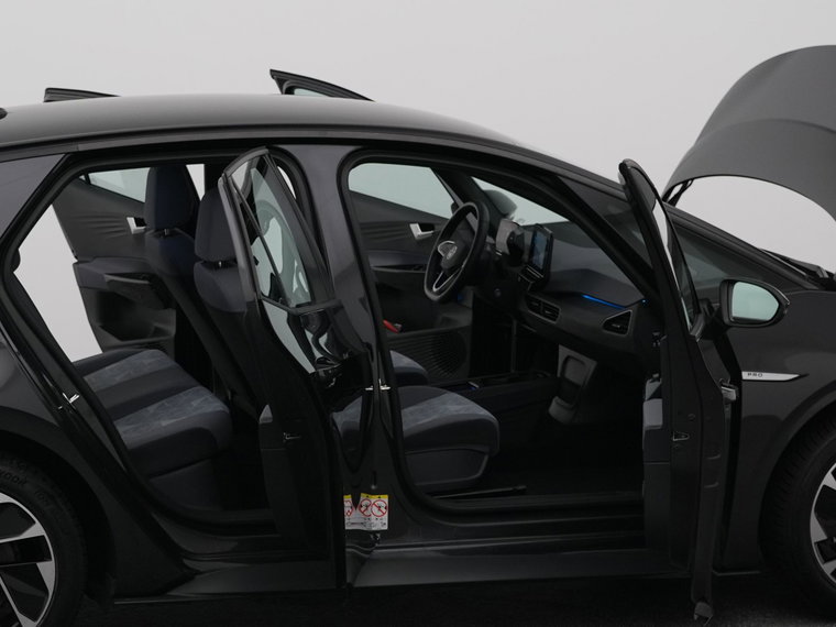 Vehicle Image 35