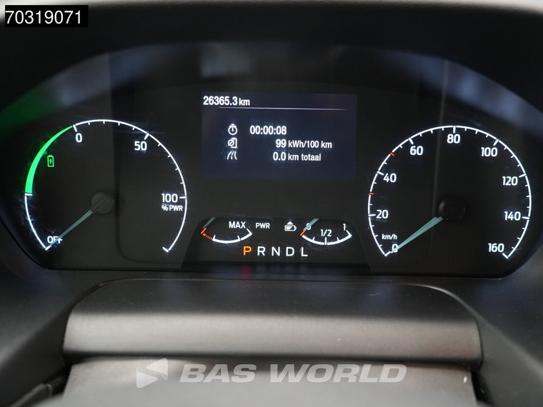 Vehicle Image 32