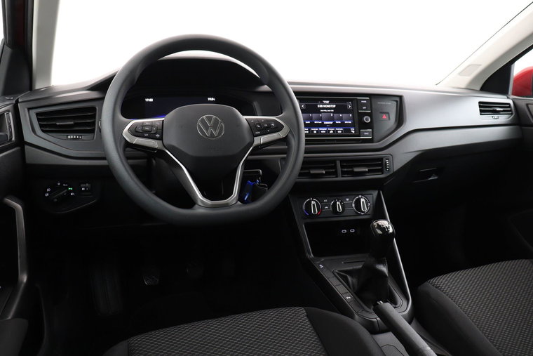 Vehicle Image 14