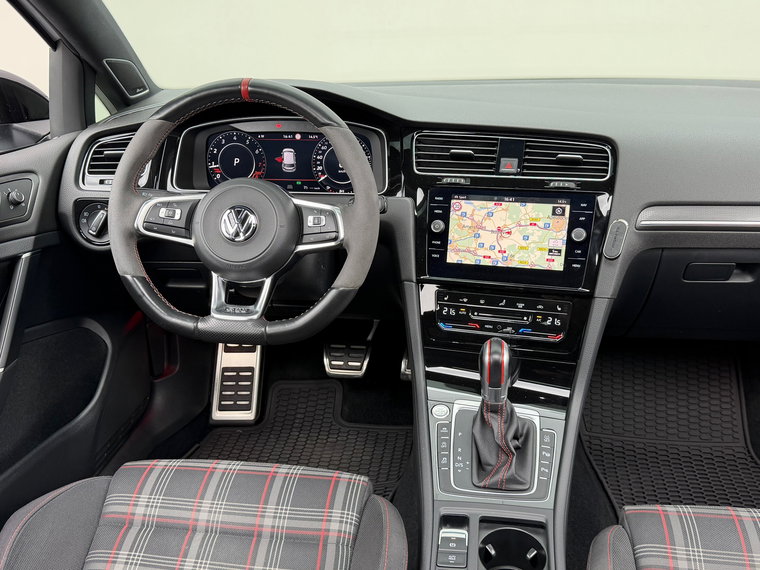 Vehicle Image 36
