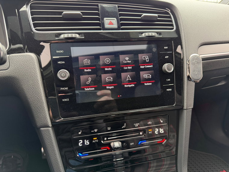 Vehicle Image 38