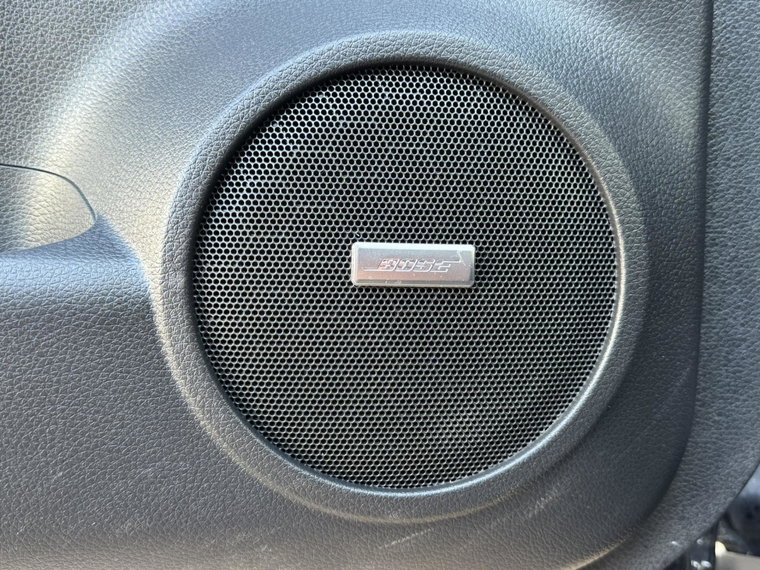 Vehicle Image 34