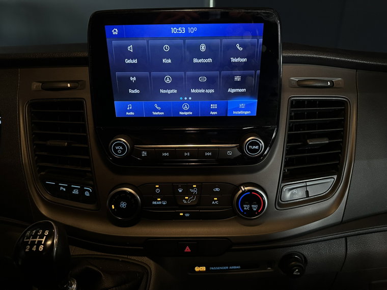 Vehicle Image 19